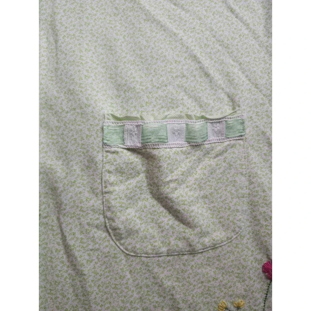 Aria Robe Womens M Green Floral Embroidered‎ Full Zip 3/4 Sleeves Cozy Pockets